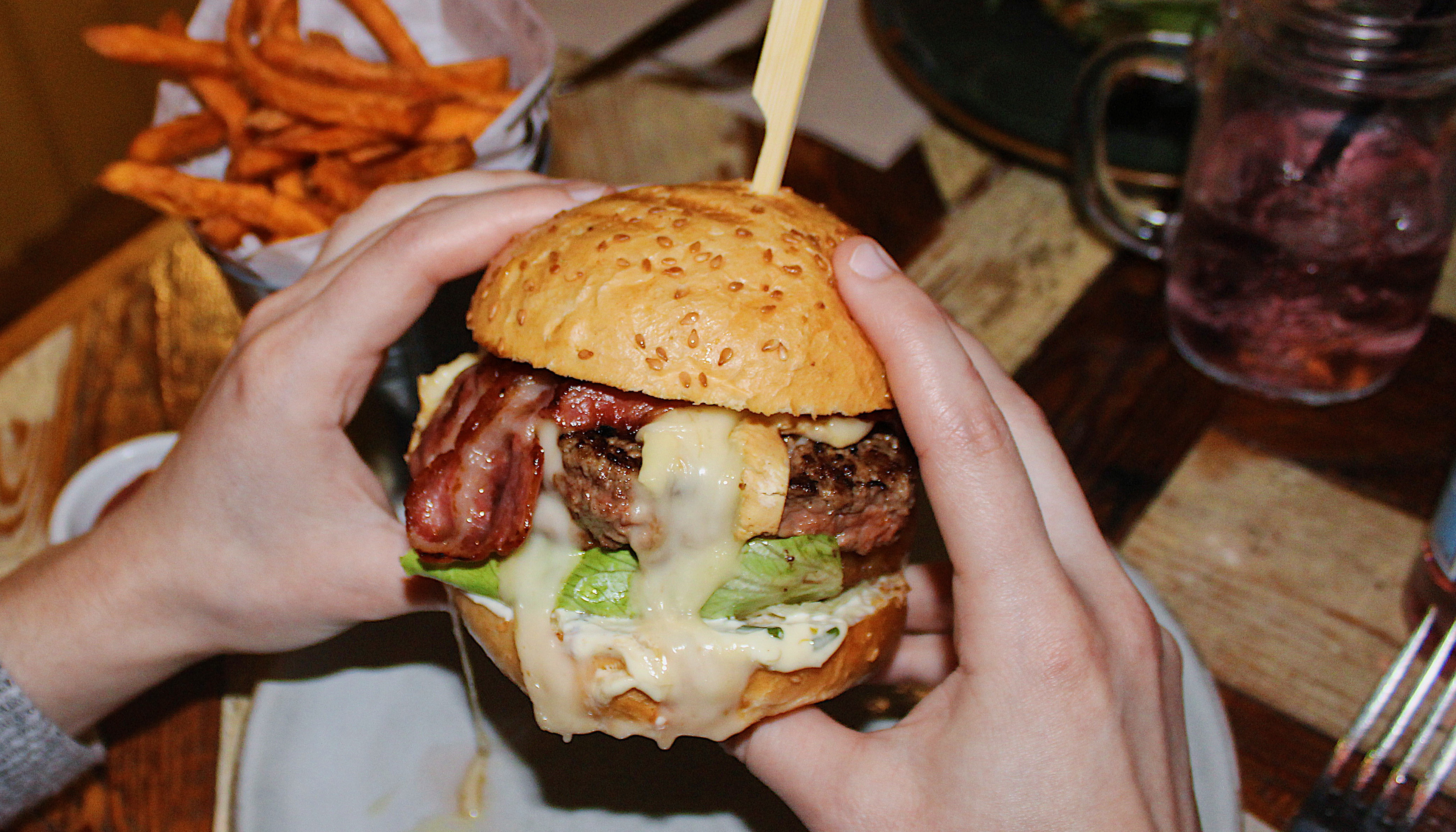 Bistro-Burger-frite-maison